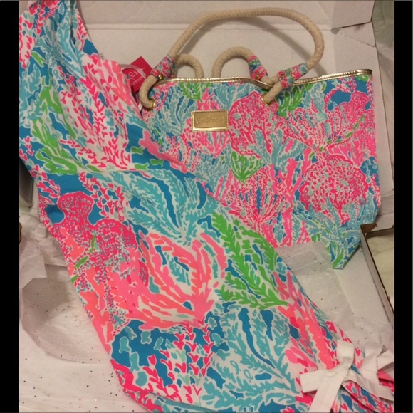 Lilly Pulitzer Delia Shift Lets Cha Cha Holy Grail - Picture 4 of 6